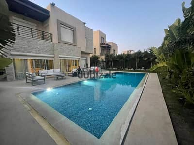 For sale, a luxuriously finished villa with a swimming pool in a prime location in the Allegria Compound, Sodic, Sheikh Zayed, Beverly Hills