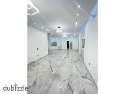 Apartment for rent, empty, in the ninth district, Sheikh Zayed, prime location, first residence