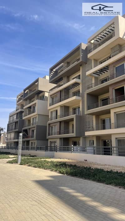 apartment  for sale in Palm Hills  226m New Cairo  READY TO  MOVE  Finished  installment over 5 years  in the prime location in fifth settlement