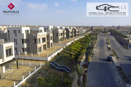 Villa town house 190 m 3 bedrooms in prime location for sale with lowest down payment and installments till 10 years in Palm Hills  New Cairo