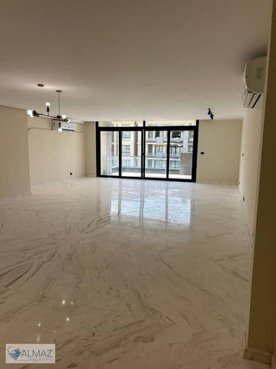 Apartment for rent with kitchen and air conditioning in Azad Compound with elevator in the Fifth Settlement Near South 90th Street and Point 90 Mall