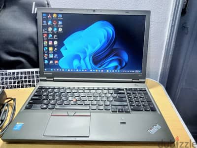 Lenovo ThinkPad Core i7 MQ رامات ٣٢ كارتين شاشه