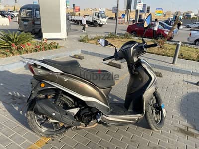 sym st200