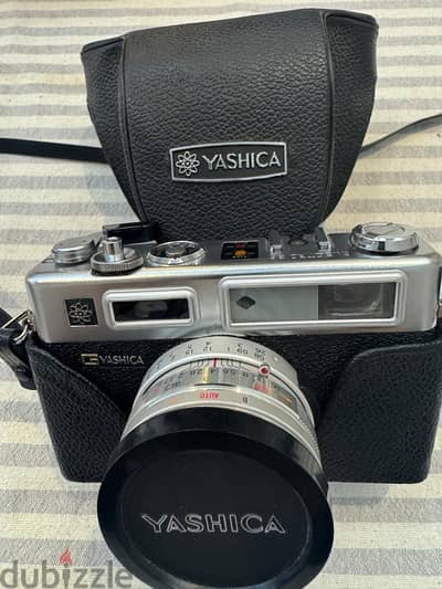 YASHICA Electro 35 GSN Camera