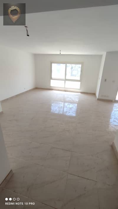 For sale apartment 200m in B11 on wide garden view fully finished with prime location in madinaty