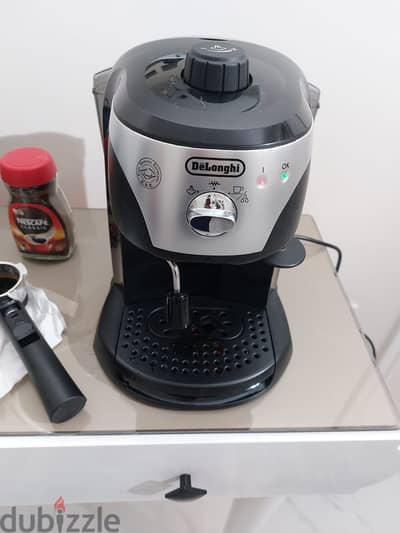 Delonghi Coffee and Espresso Machine