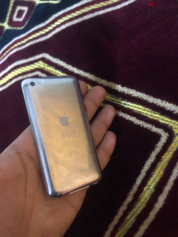 Apple iPod touch 4G 8G 0