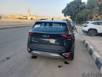 Kia Sportage 2023 4x الفئه الثالثه