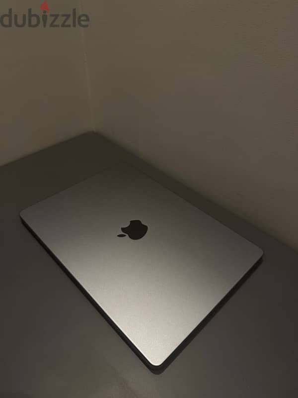 macbook pro m3 4