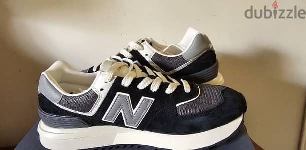 Brand New New Balance Shoes – Direct from Korea!