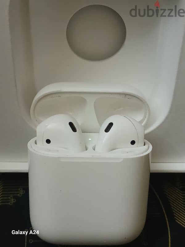 Airpods 2 4