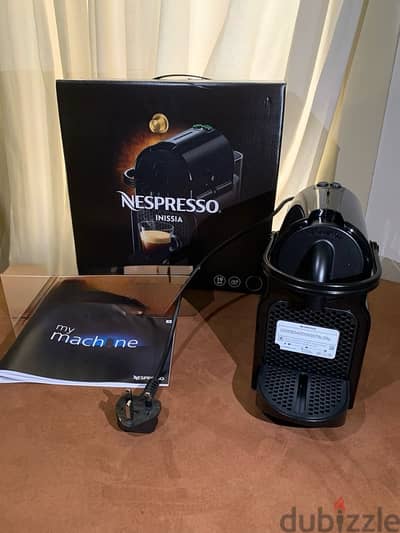 nespresso machin inissia ( new)