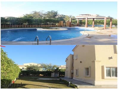 Villa for sale with a swimming pool, golf view, four bedrooms, steps from the main gate, net price, required 45 million