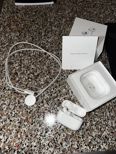 سماعات ايربودز برو ٢ اصليه مع الفاتوره جهة واحده (شمال) airpods pro 2