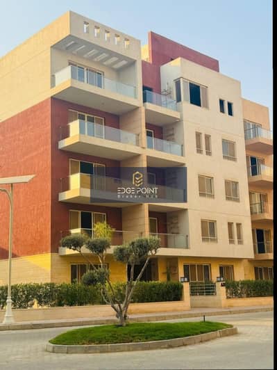 Apartment for sale 225m immediate delivery inside a compound in New Cairo 10% down payment and installments 7 years second number from Street 90 in fr