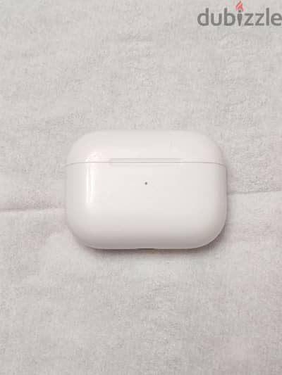 Apple AirPods Pro Gen 2 ( Lightning Charger )