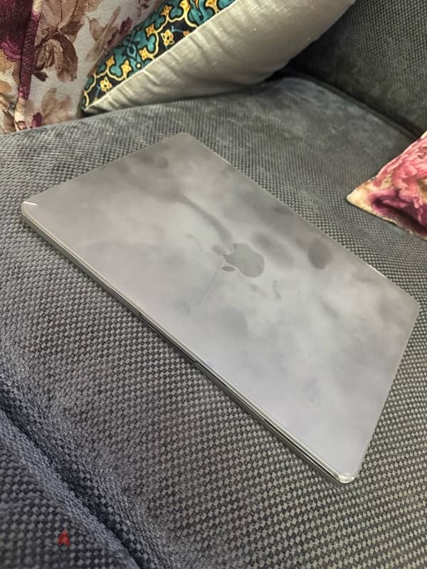 macbook air m2 like new 4