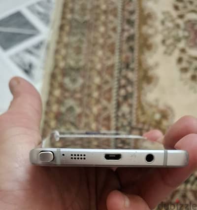 تليفون note5 لا يعمل يصلح كقطع غيار