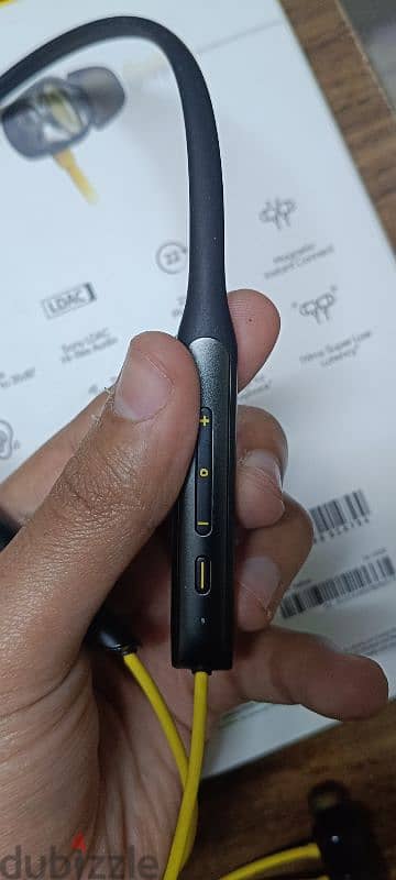 realme buds wireless pro