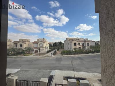 Villa for Sale in Madinaty – Model F3 – 211 sqm Built-up, 200 sqm Land – Group 24 – Stunning View & Green Spaces – Resale – Price 15,500,000 EGP – Cal