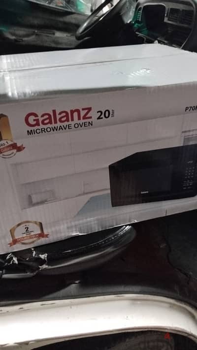 Galanz Microwave, 20 Liter, Black - P70H20AP