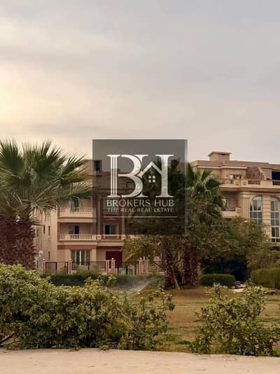 Apartment Ground floor with Garden for sale in West Golf New Cairo