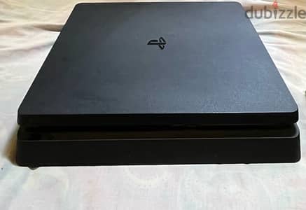 PS4 SLIM 1Tb with 3 original joysticks and 7 games