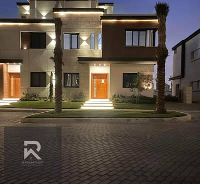 Villa for sale, 212 m, in Azhar Compound, Fifth Settlement, in the heart of Golden Square, with installments over 10 years