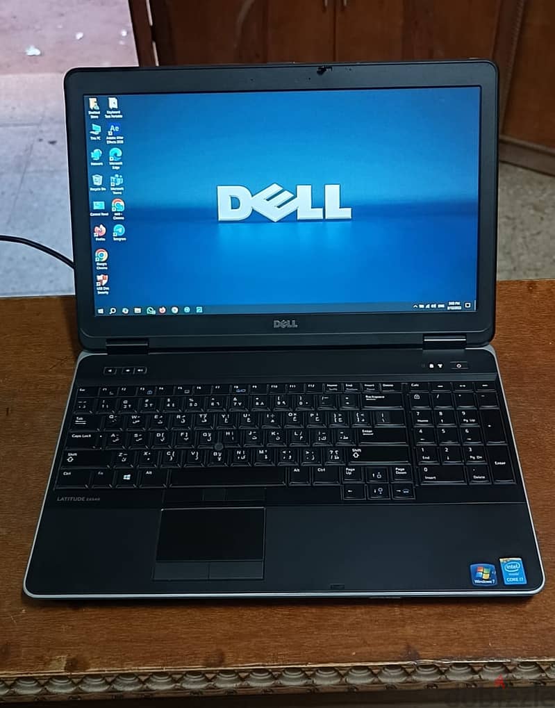 لابتوب Dell E6540 كور I7 برامات 16 جيجا وكرتين شاشة وهاردين SSD + HDD 1