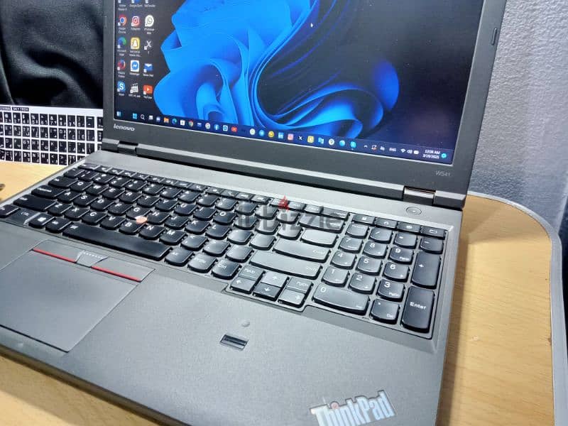 اعلى فئه من المانيا رام ٣٢ هاردين Lenovo Thinkpad Core i7 7