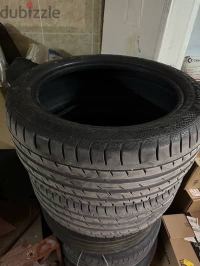 245/45 R18 runflat tyres