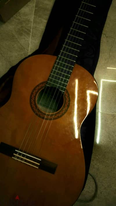 Yamaha c40 classical guitar