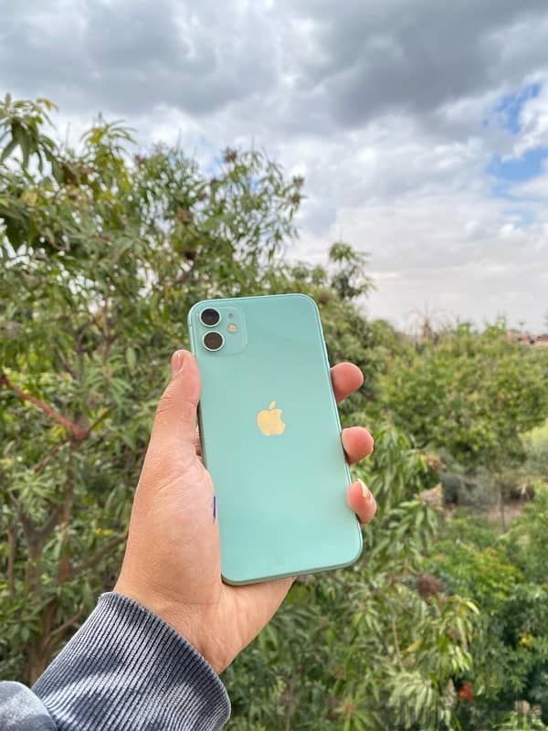 Iphone 11 green  128g zeroo 7