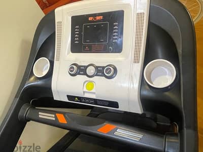 مشايه متعددة الوظائف treadmill