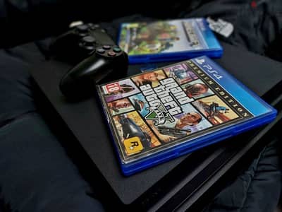 Ps4 Pro Used 1tb original controller gta 5 + minecraft cds