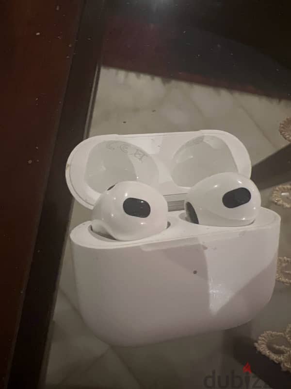 AirPods  apple 1