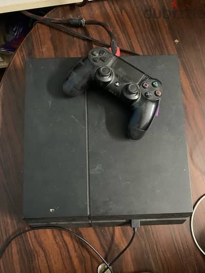 PS4 500gb حاله ممتازه استخدام شخصي