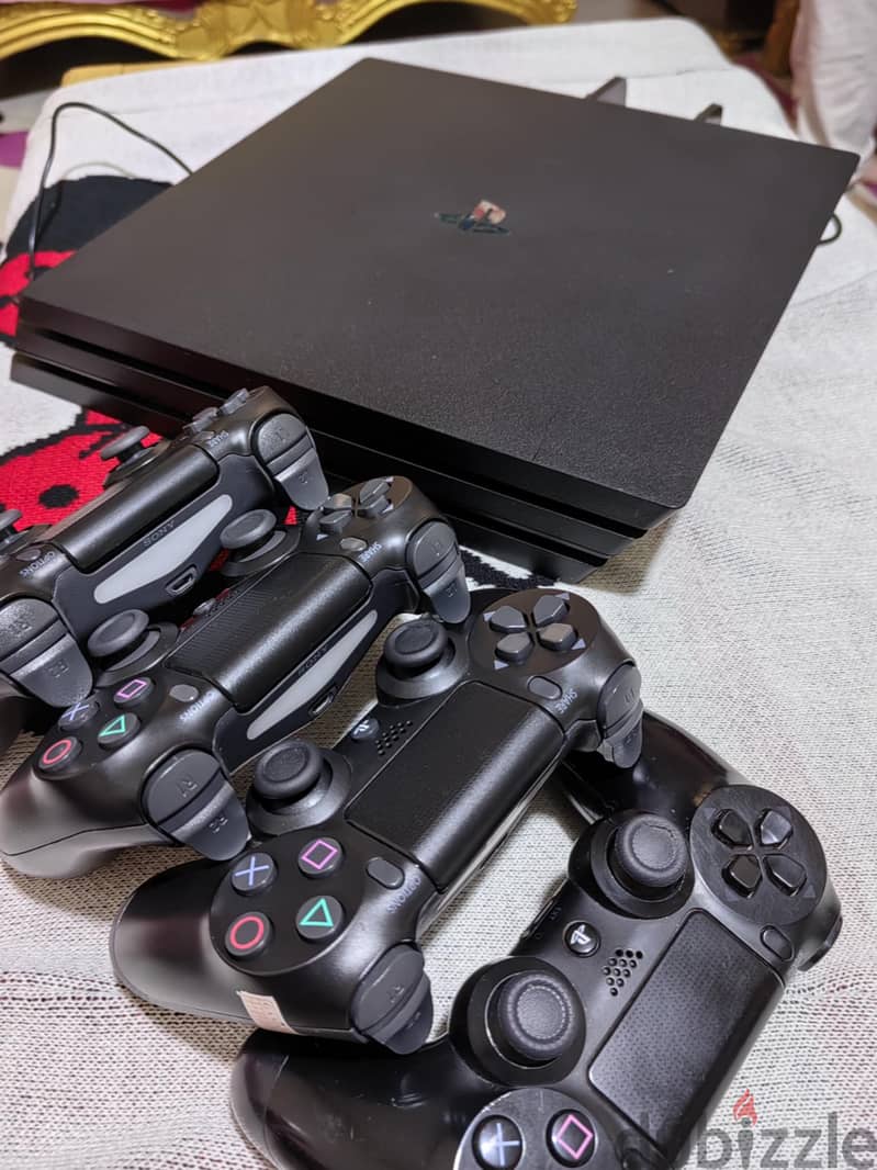 بلايستيشن 4 برو - Ps4 Pro شبه جديد 5