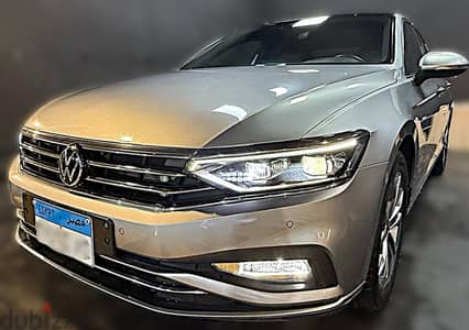 Volkswagen Passat 2023 Comfort Line كسر زيرو