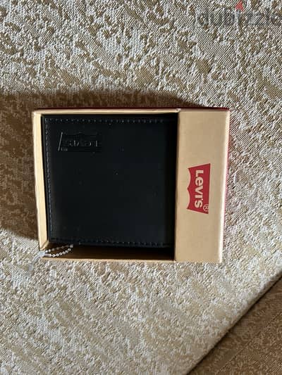 levis wallet