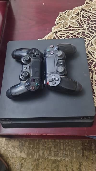 play station 4 slim