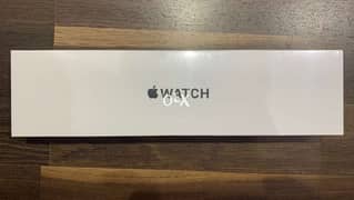 new apple watch SE 40mm with GPS- space grey with midnight sport band 0