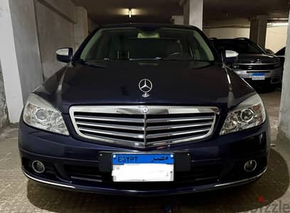 Mercedes-Benz C200 2009 فابريكا بالكامل