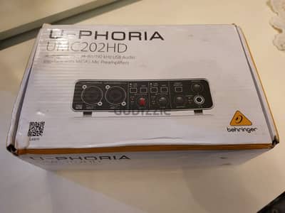 Behringer U-Phoria Studio Pro with 2 original STAGG Mics