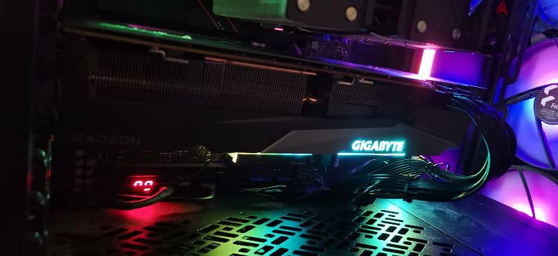 GIGABYTE RX 6800 XT 16GB GDDR6 GAMING OC 15