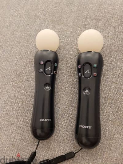 دراعين PlayStation Move بحالة ممتازة