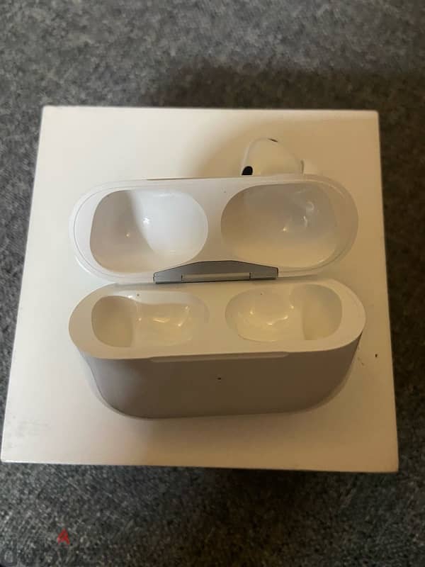 airpods pro 2nd generation tyep-c 1