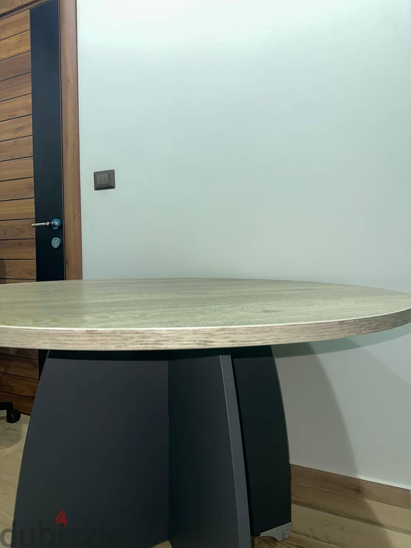 Office Table - Round 110cm ترابيزة مكتب مدورة 0