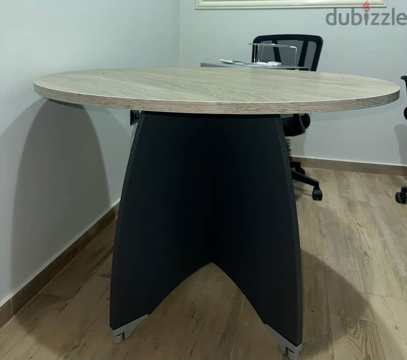 Office Table - Round 110cm ترابيزة مكتب مدورة 1