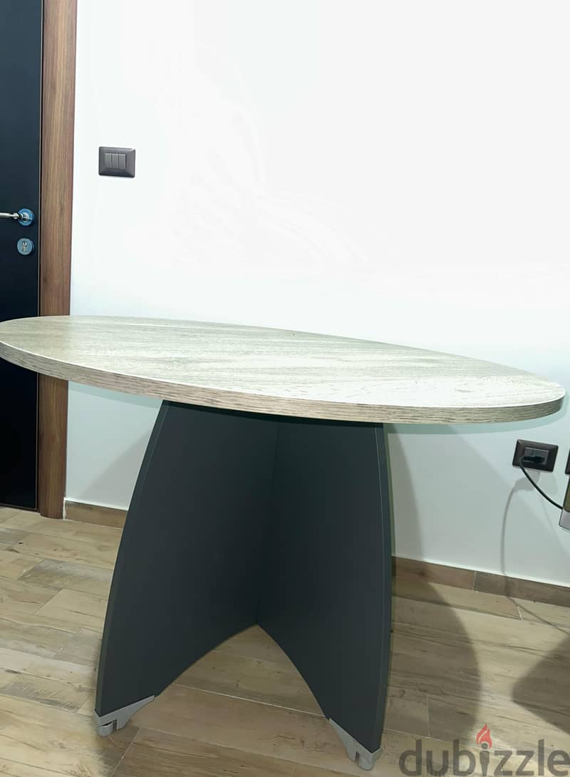 Office Table - Round 110cm ترابيزة مكتب مدورة 2